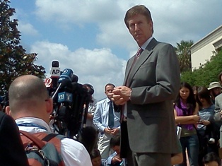 Zimmerman Attorney Mark O'Mara Addresses Media